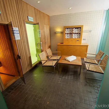 Szálloda Der Valk Antwerpen