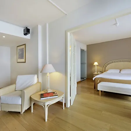 Der Valk Hotel 4*